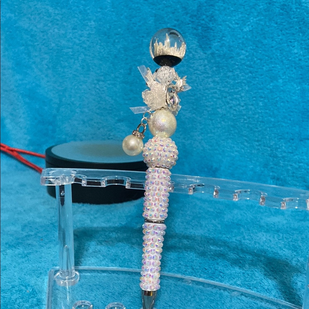Elegant Pearl and Crystal Pen